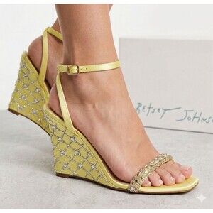 NIB Betsey Johnson Simon Womens Size 11 Lime Satin Rhinestone Wedge Sandals